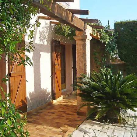 Le Cap By Interhome * キャバレール・シュル・メール